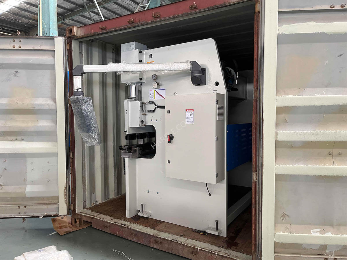 Dominica-WC67K-125T2500 E21 Press Brake (1) Dominica-WC67K-125T2500 E21 Presione Brake (1)