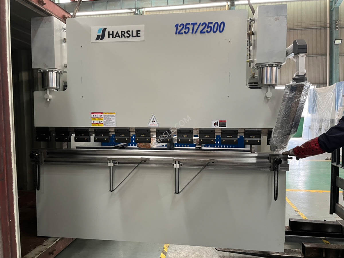 Dominica-WC67K-125T2500 E21 Press Brake (2) Dominica-WC67K-125T2500 E21 Presione Brake (2)