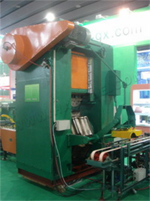 Máquina formadora de rodillos