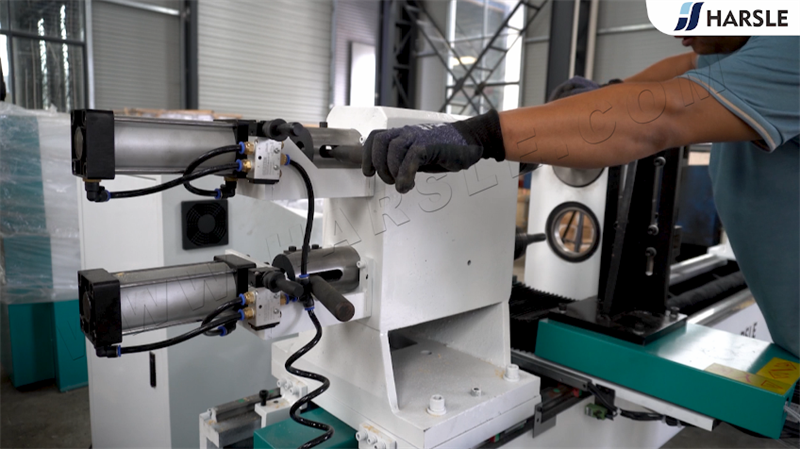 Tornio de madera CNC de doble huso