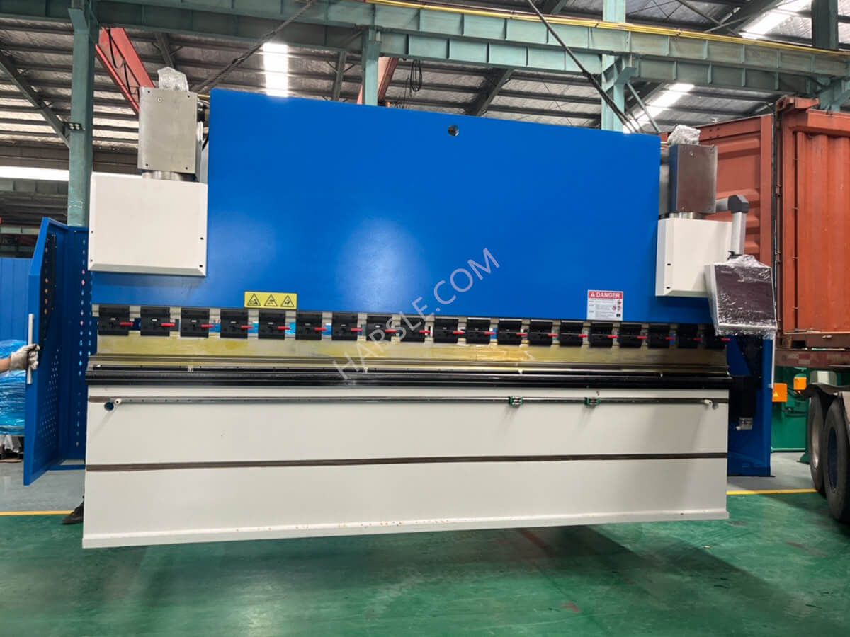 New Caledonia-We67k-200t4000 Brazo de prensa hidráulica CNC (3)