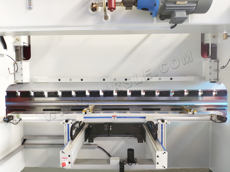 plegadora CNC