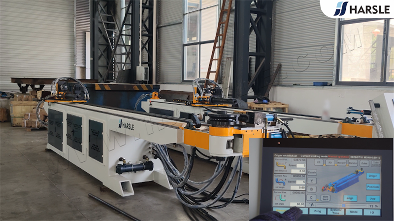 Dobladora de tubos CNC
