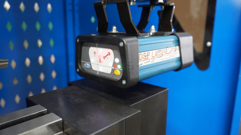 plegadora CNC