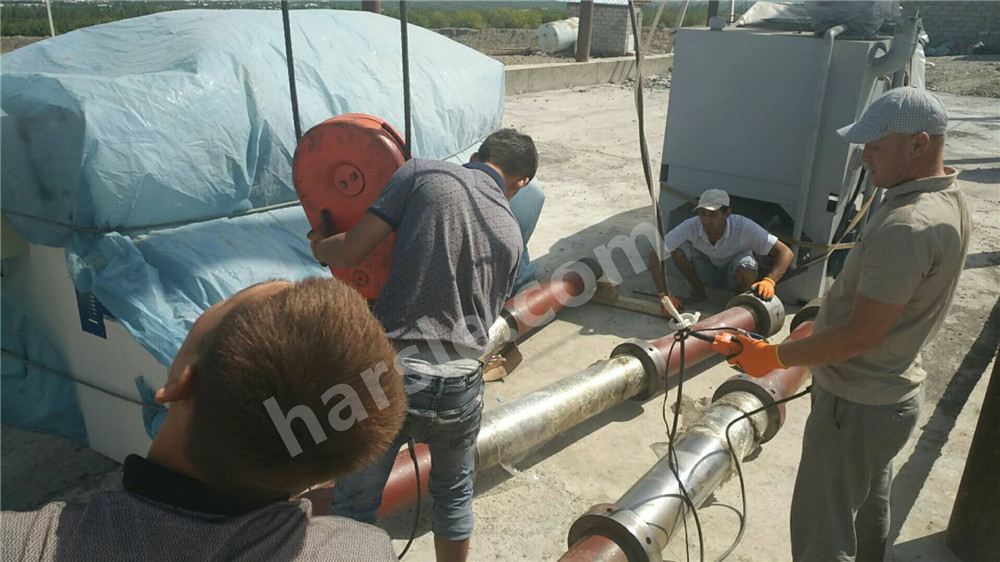 HARSLE Máquina de estampado de puertas en Uzbekistán (7)