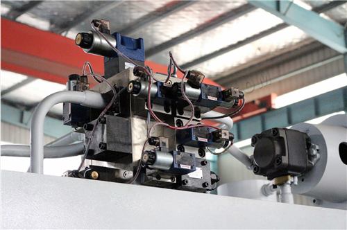 Máquina de cizallamiento CNC hidráulico