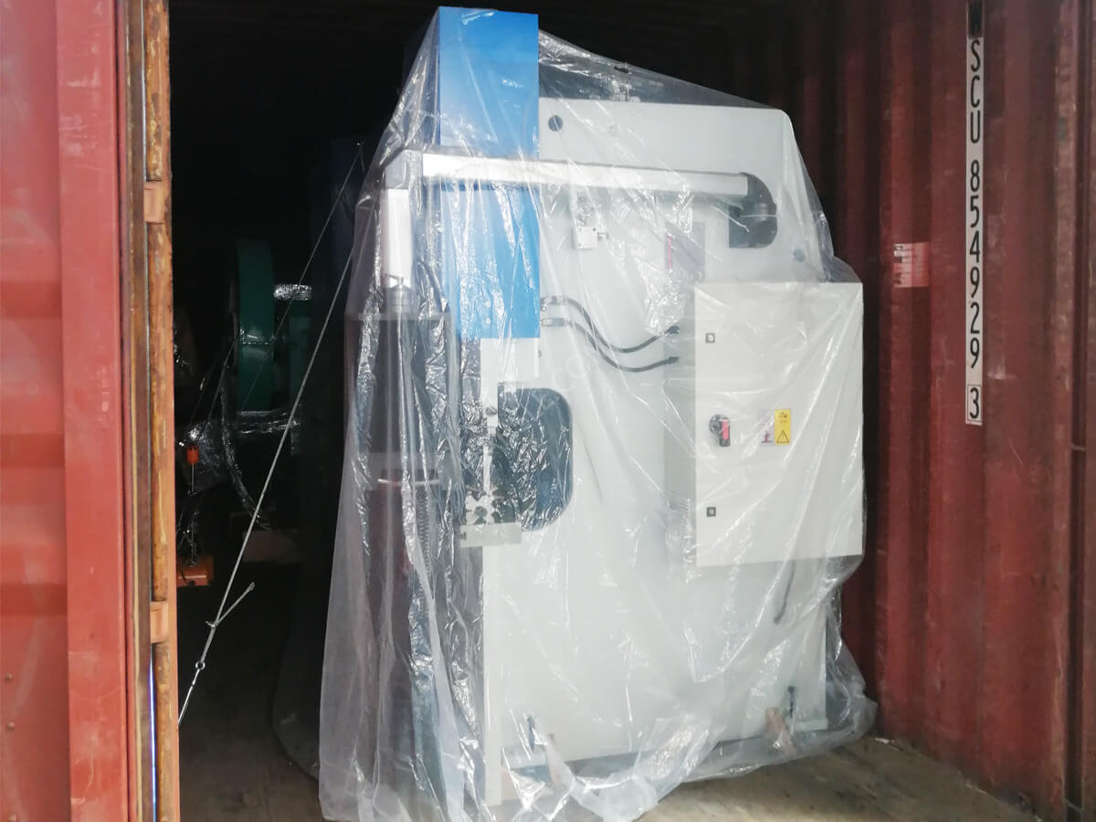 Uzbekistán-WC67K-100T3200-201009- (7)