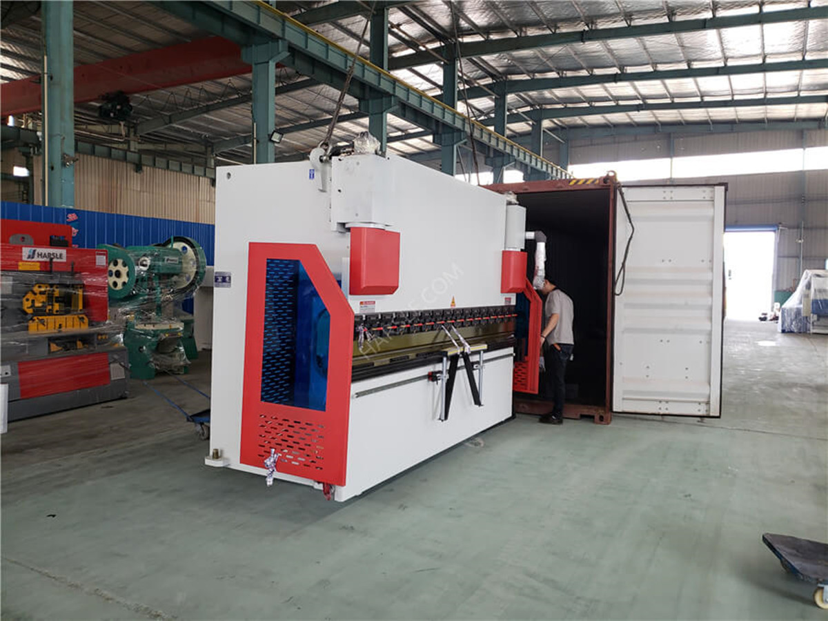 Plegadora CNC con DA58T