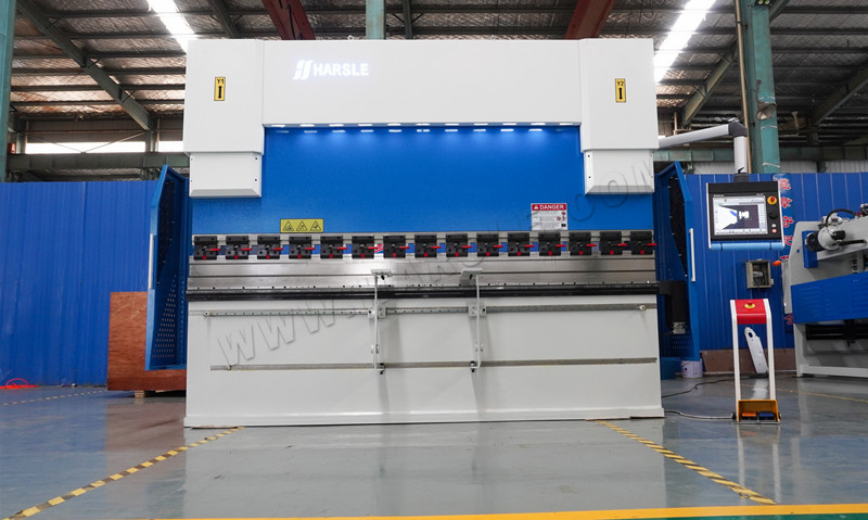 plegadora CNC