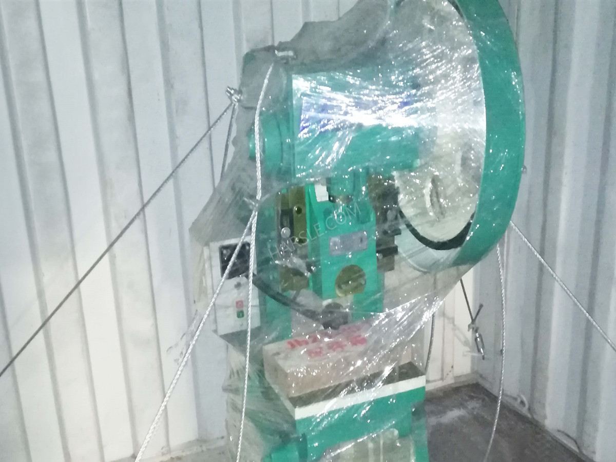 prensa de energía eléctrica