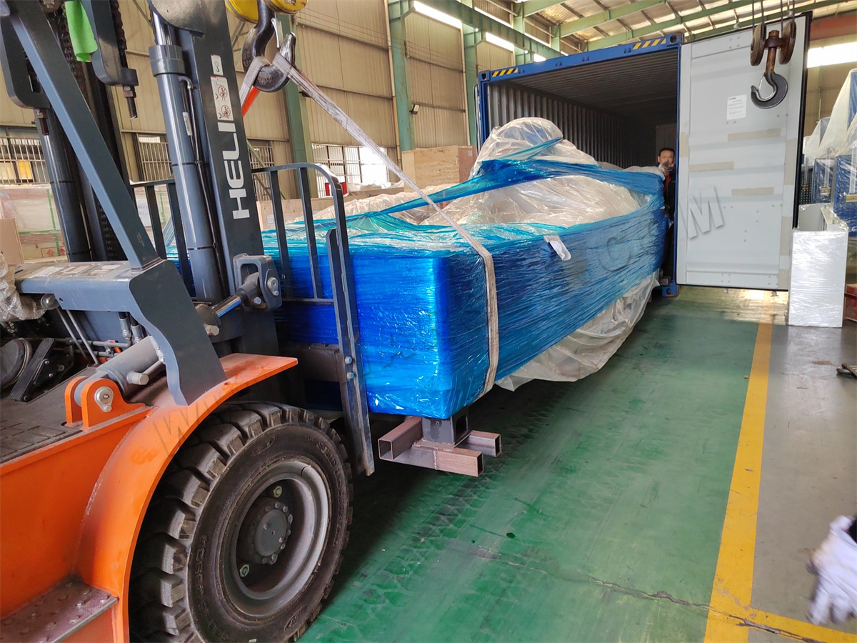 máquina de corte por láser
